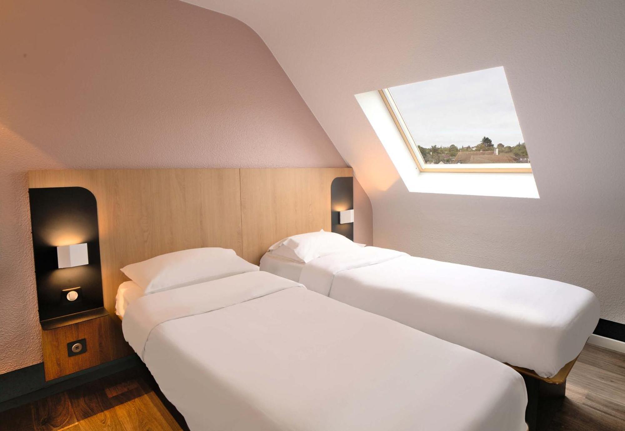 B&B Hotel Dreux Centre Екстер'єр фото